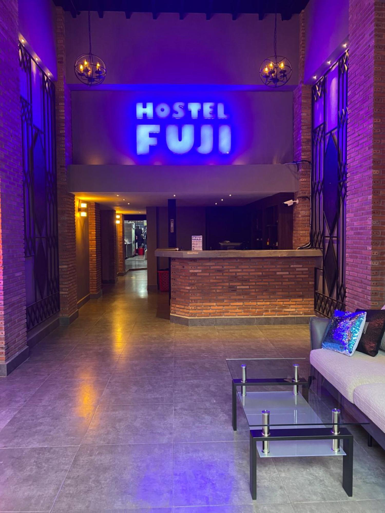 Hostel Fuji Phnompen Kültér fotó