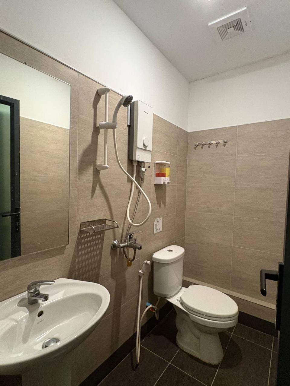 Hostel Fuji Phnompen Kültér fotó